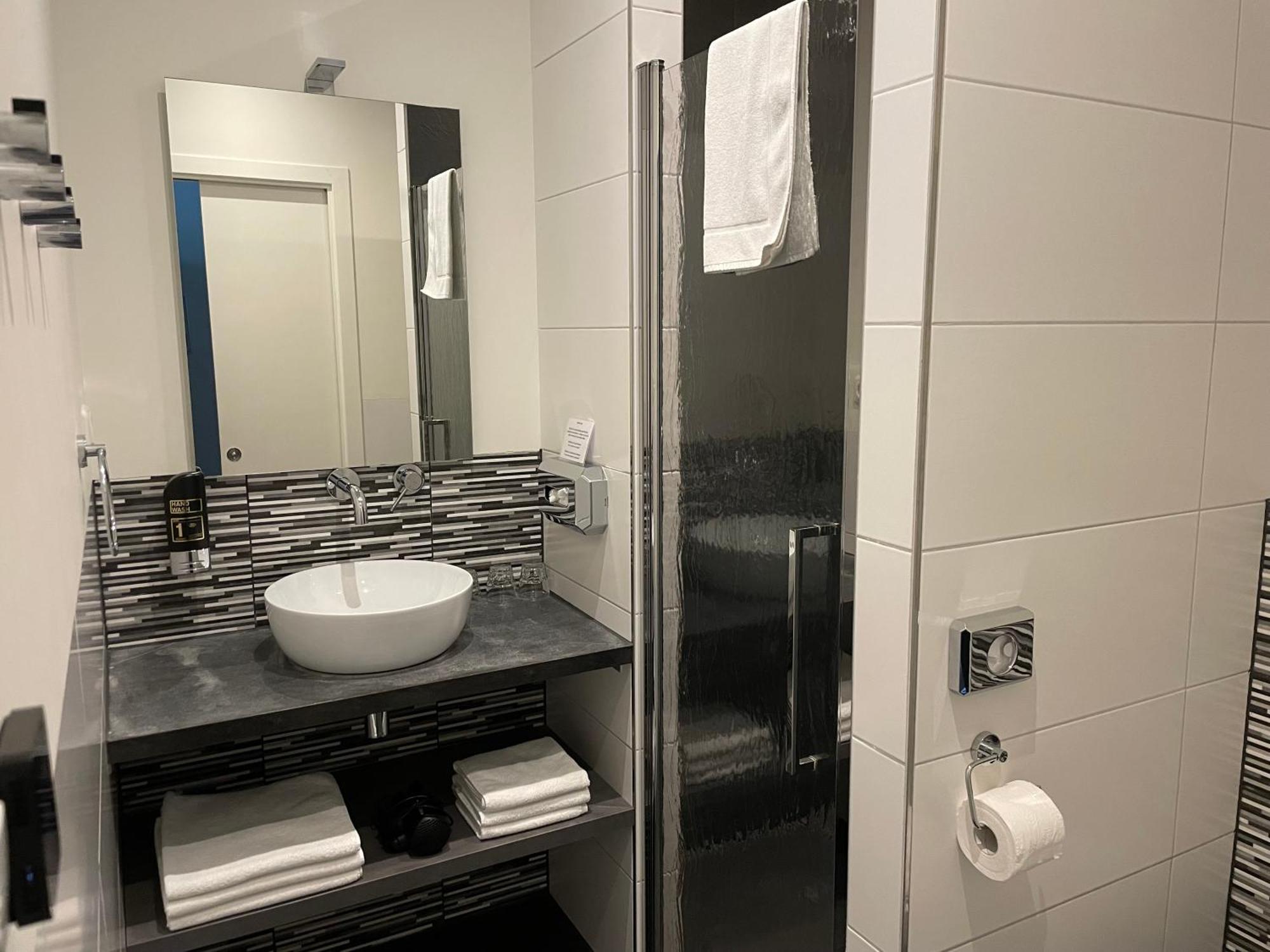 Hotel Oepkes West-Terschelling Rum bild